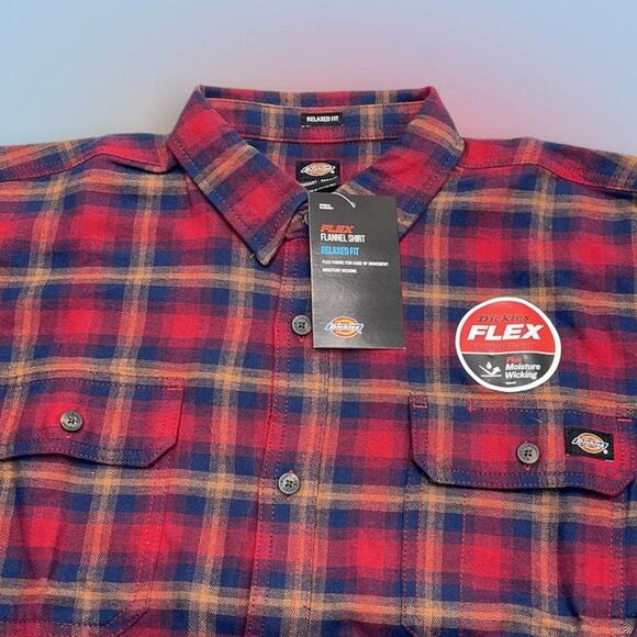 DICKIES Men’s Medium Red Plaid Long Sleeve Flannel Shirt - Picture 2 of 3